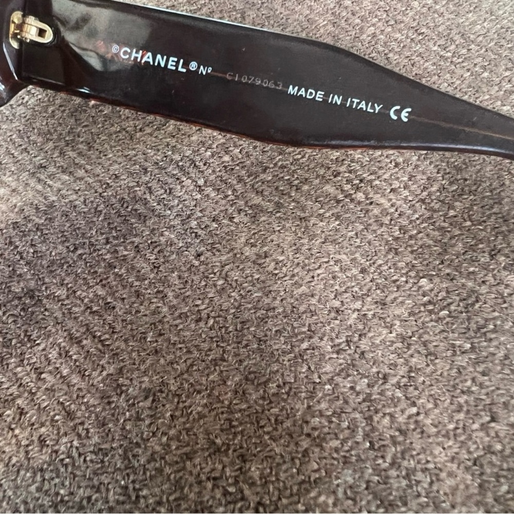 Auth Classic CHANEL Brown Sunglasses Pre-Own - Picture 8 of 10